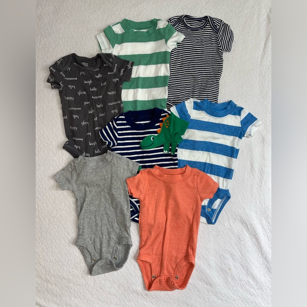Carter’s Short-Sleeve Unisex Multicolored Printed Onesie Bundle 7 pieces